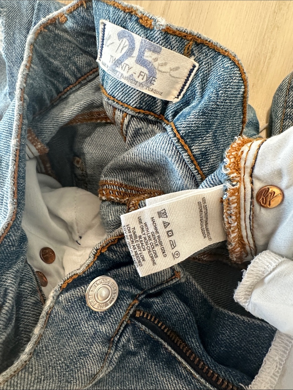 We The Free Blue Heart of Gold Wide Leg Crop Jeans - Picture 5 of 12